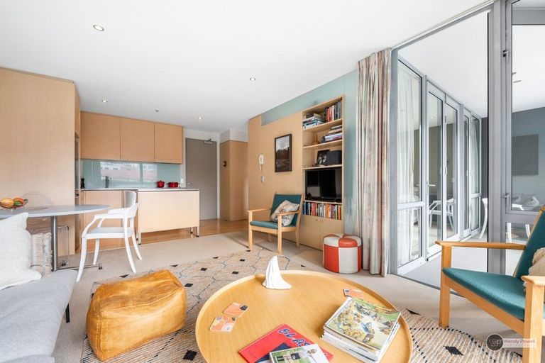 Photo of property in Sanctum Apartment, 10 Ebor Street, Te Aro, Wellington, 6011