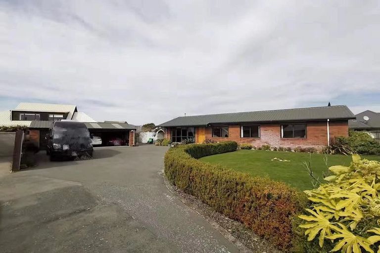 Photo of property in 6 Chilwell Place, Halswell, Christchurch, 8025