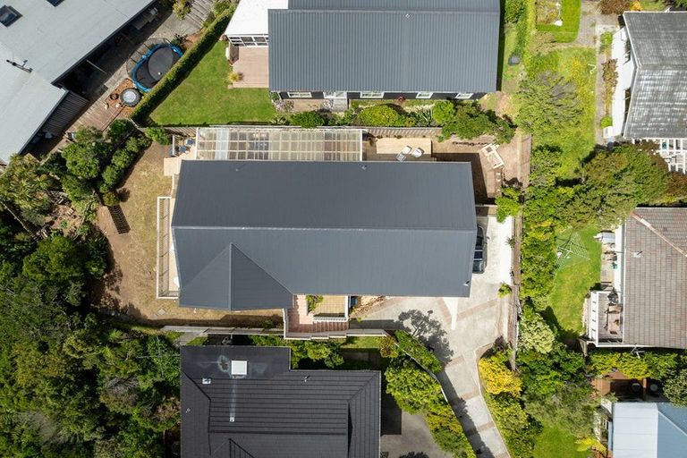 Photo of property in 184 Orangi Kaupapa Road, Northland, Wellington, 6012