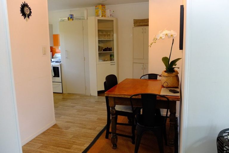 Photo of property in 1/48 Stanniland Street, Sunnyhills, Auckland, 2010