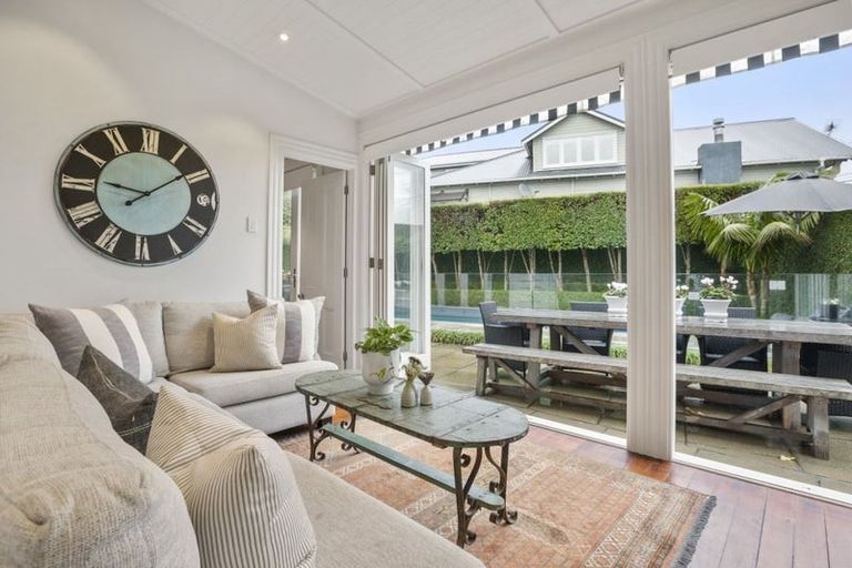 Photo of property in 63 Tainui Road, Devonport, Auckland, 0624