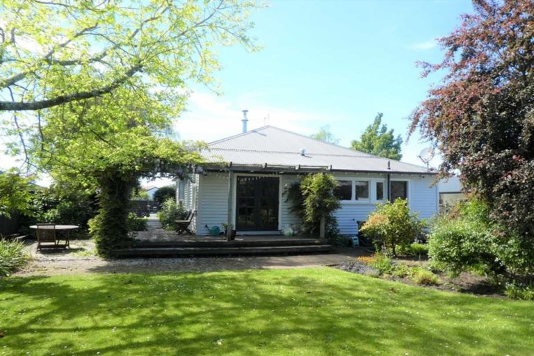 Photo of property in 15 Lindsay Street, St Albans, Christchurch, 8014