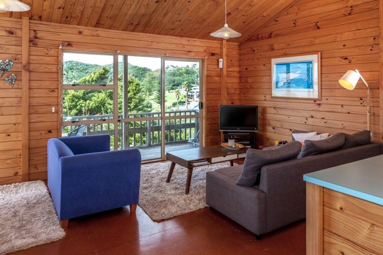 Photo of property in 109 Bambury Place, Onemana, Whangamata, 3691