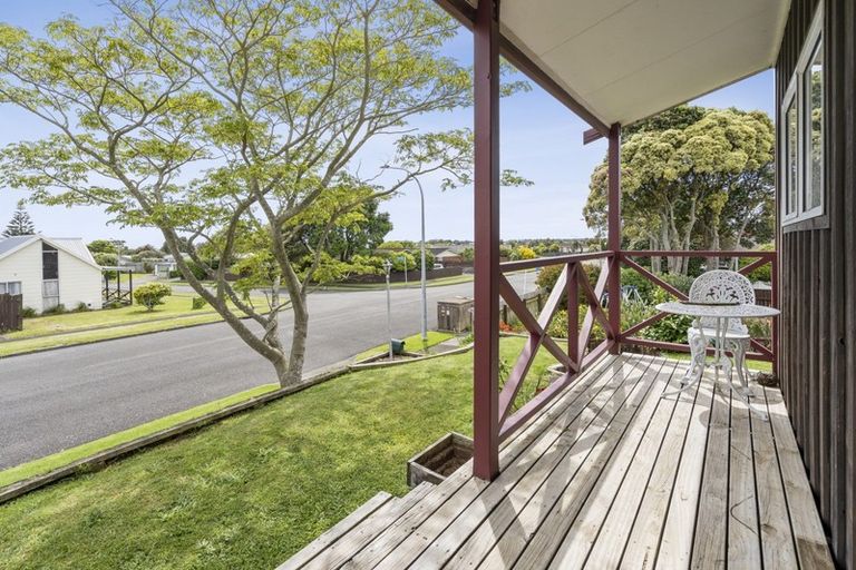 Photo of property in 17 Glamis Avenue, Bell Block, New Plymouth, 4312