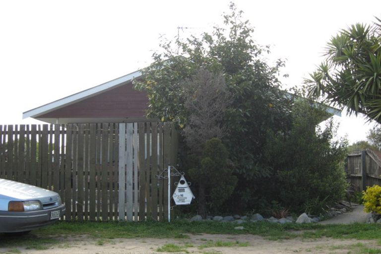 Photo of property in 16 Main North Road, Woodend, 7610