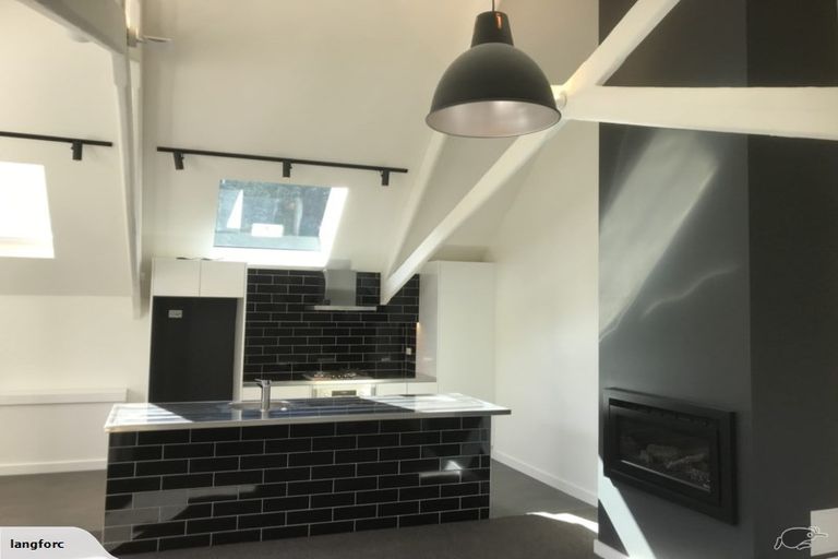 Photo of property in 225 Aro Street, Aro Valley, Wellington, 6021