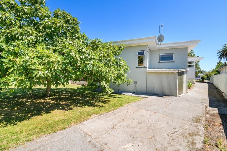 Photo of property in 33 Sheffield Street, Awapuni, Palmerston North, 4412