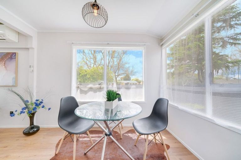 Photo of property in 1/10 Gloaming Place, Conifer Grove, Takanini, 2112