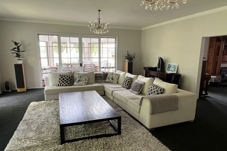 Photo of property in 295 Wooldridge Road, Harewood, Christchurch, 8051