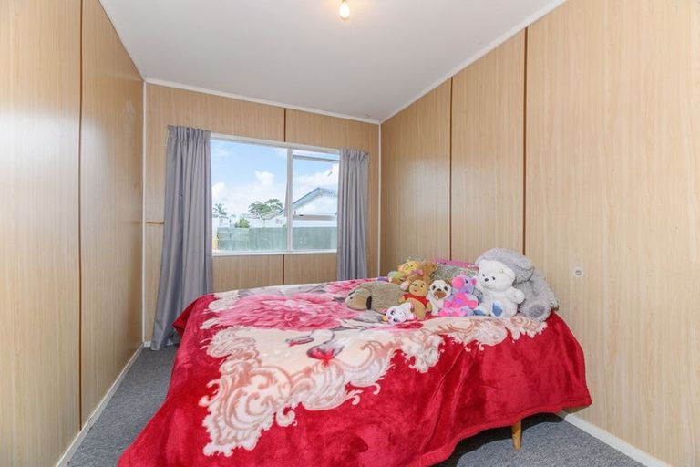Photo of property in 12 Serrano Place, Clover Park, Auckland, 2023