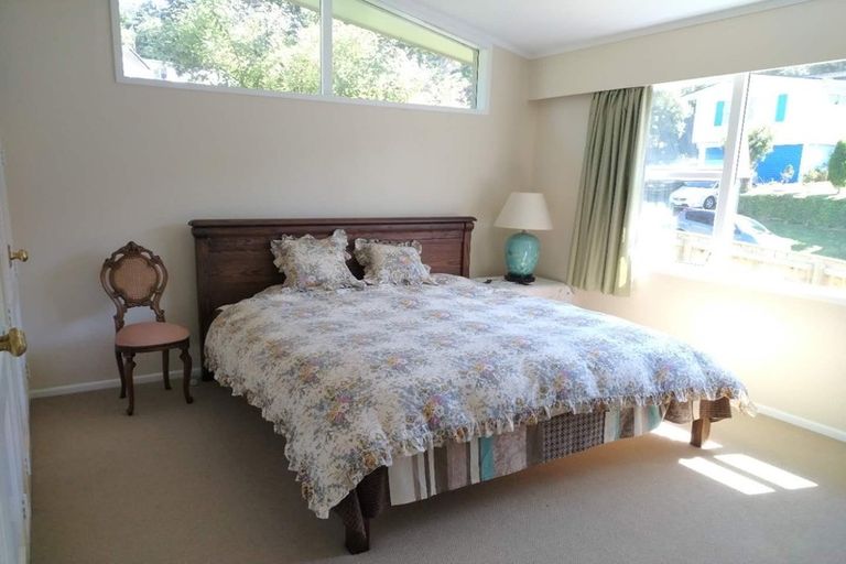 Photo of property in 9 Chisbury Street, Churton Park, Wellington, 6037