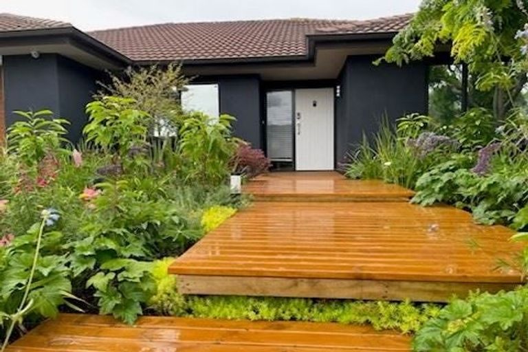 Photo of property in 25 Stella Court, Paraparaumu, 5032