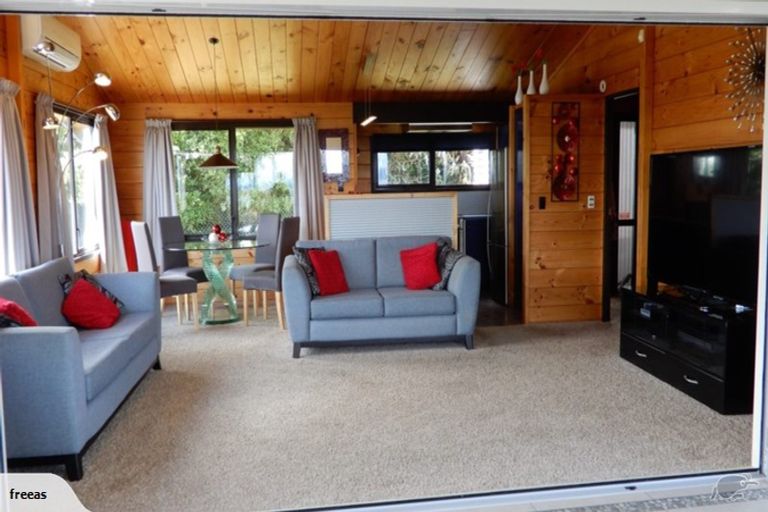 Photo of property in 17 Rangimoana Avenue, Motuoapa, Turangi, 3382