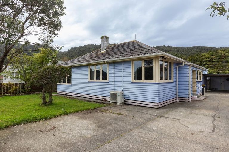 Photo of property in 73 Richmond Street, Cobden, Greymouth, 7802