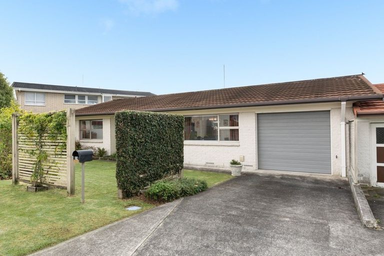 Photo of property in 35 Smiths Road, Matua, Tauranga, 3110