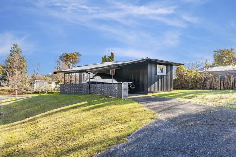 Photo of property in 77 Marina Terrace, Kinloch, Taupo, 3377