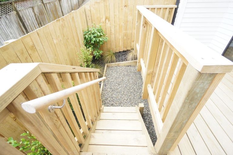 Photo of property in 3/22 Takapu Street, Henderson, Auckland, 0612