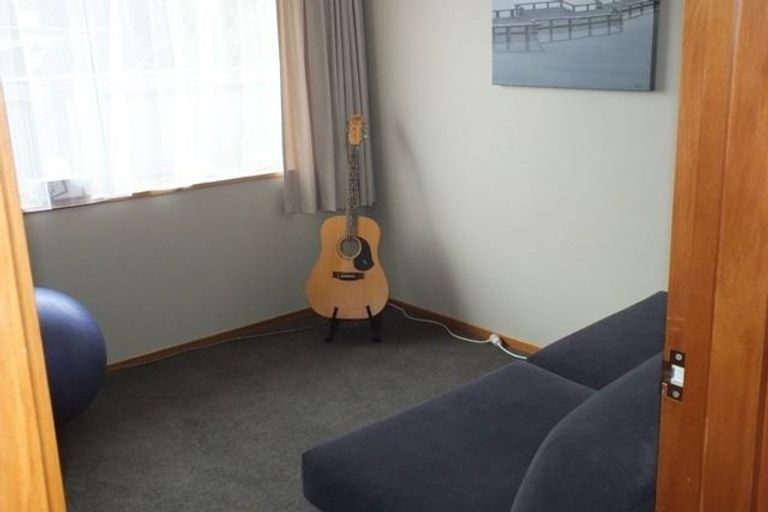 Photo of property in 2/66 Martin Avenue, Beckenham, Christchurch, 8023