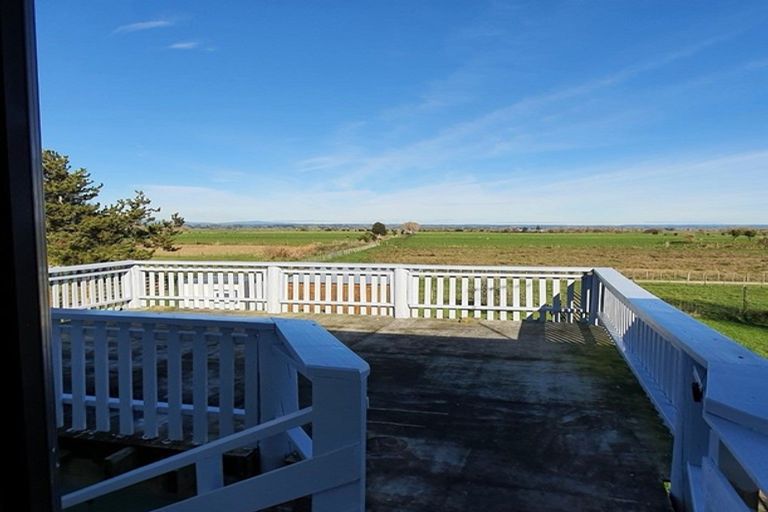 Photo of property in 150 Pukehina Parade, Pukehina, Te Puke, 3189