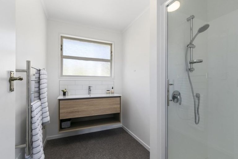 Photo of property in 21 Hamstead Street, Wainuiomata, Lower Hutt, 5014