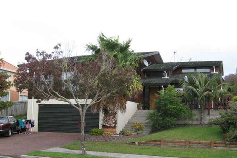 Photo of property in 9a Princess Maria Place, Massey, Auckland, 0614