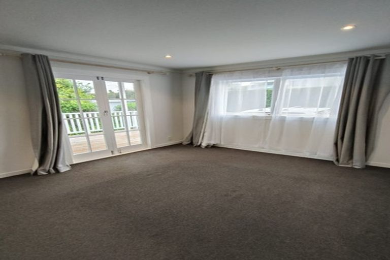 Photo of property in 12 Tindalls Bay Road, Tindalls Beach, Whangaparaoa, 0930