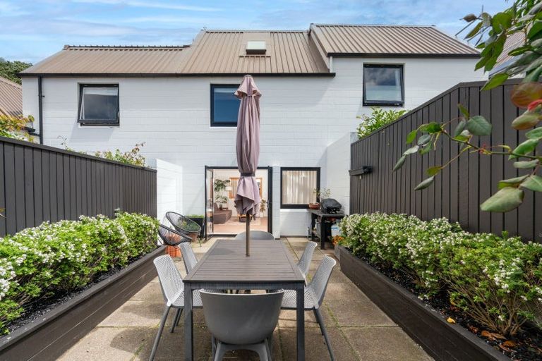 Photo of property in Pitarua Court, 6/11 Pitarua Street, Thorndon, Wellington, 6011