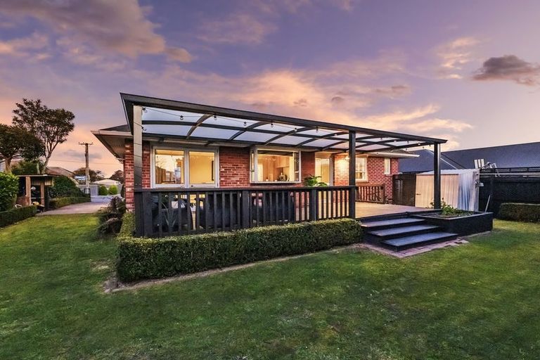 Photo of property in 25 Munro Street, Redwood, Christchurch, 8051