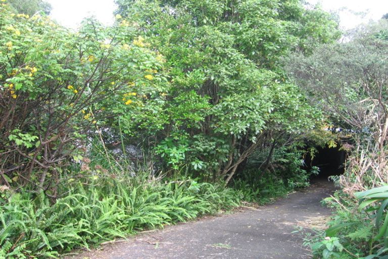 Photo of property in 89 Warner Park Avenue, Laingholm, Auckland, 0604