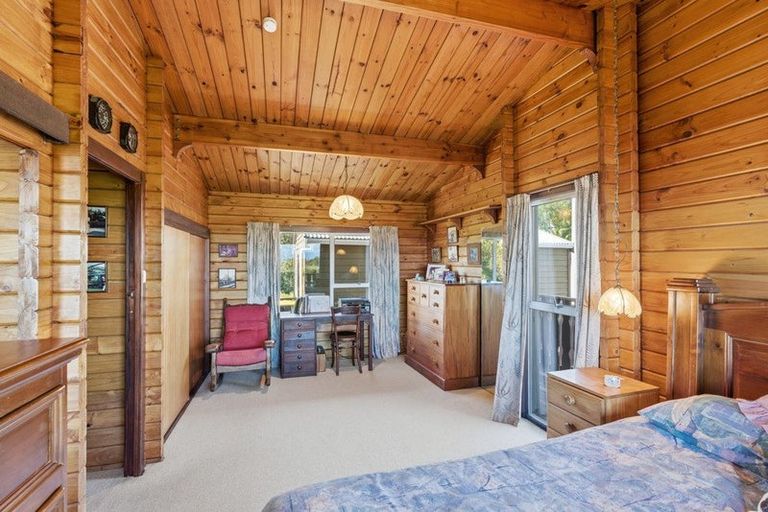 Photo of property in 365 Centaurus Road, Hillsborough, Christchurch, 8022