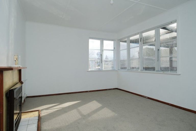 Photo of property in 8 Victor Street, Dannevirke, 4930