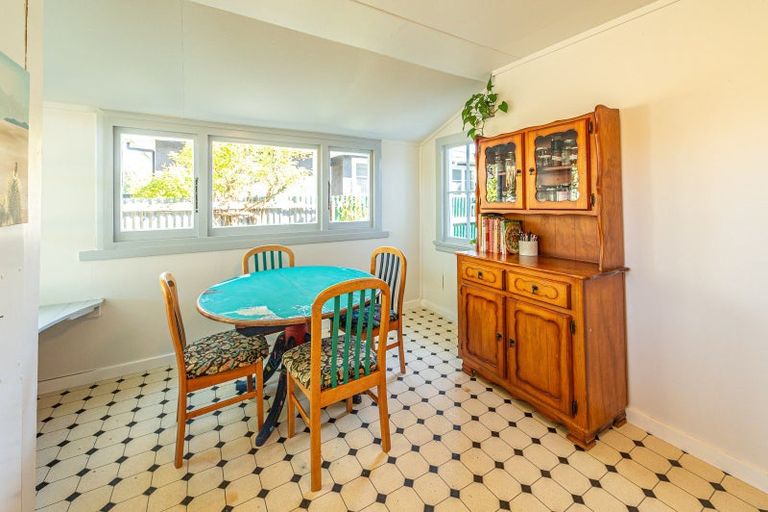 Photo of property in 27 Niblett Street, Whanganui, 4500