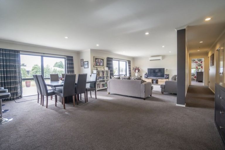 Photo of property in 61 Dunns Road, Otatara, Invercargill, 9879