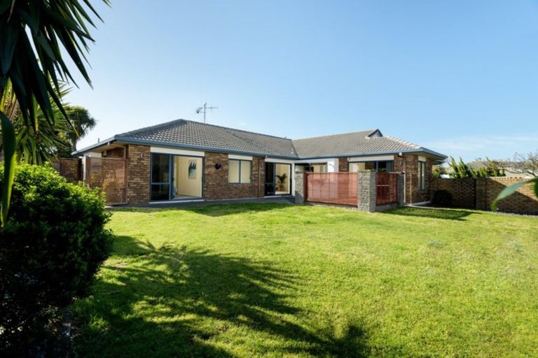 Photo of property in 31 Amery Place, Papamoa Beach, Papamoa, 3118