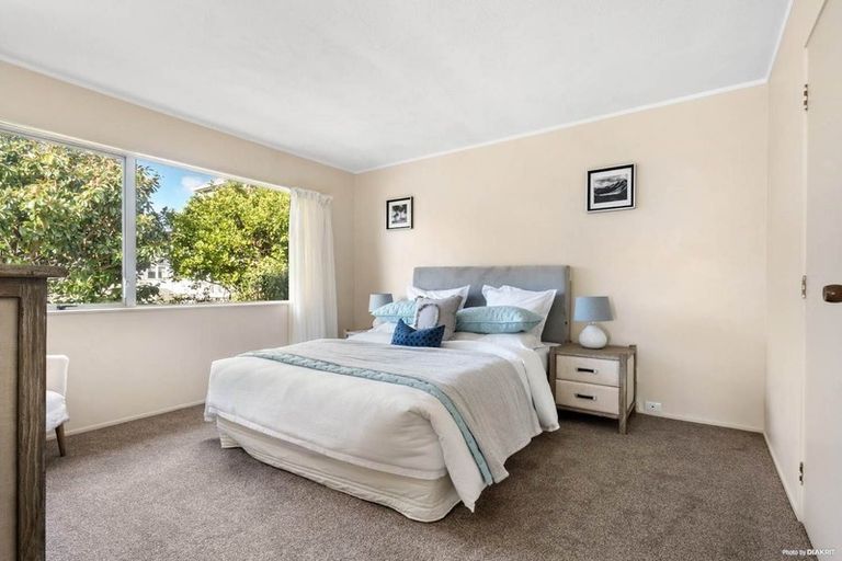 Photo of property in 2/139a Mokoia Road, Birkenhead, Auckland, 0626