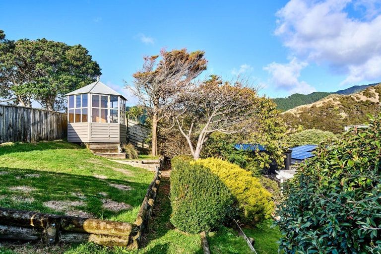 Photo of property in 5 Porter Place, Paekakariki, 5034