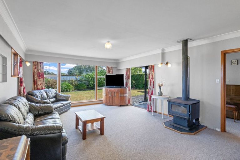 Photo of property in 9 Roslyn Road, Levin, 5510