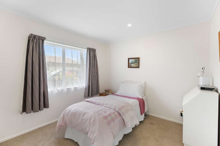 Photo of property in 166 Queen Street, Waiuku, 2123