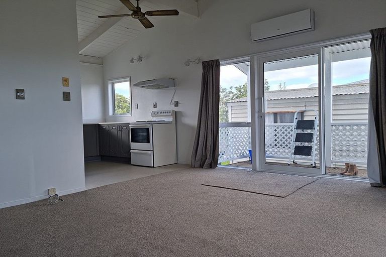 Photo of property in 233 Mahurangi East Road, Snells Beach, 0920