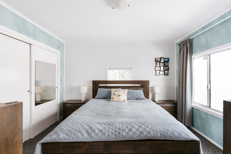 Photo of property in 1 Kowai Grove, Omokoroa, 3114