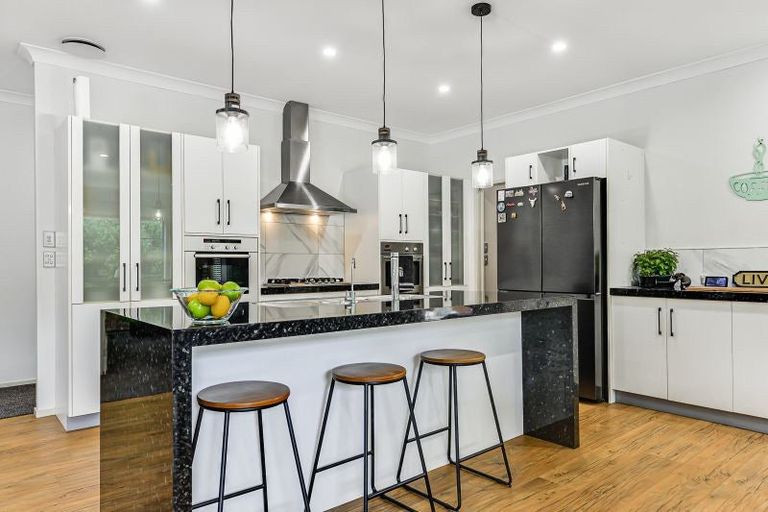 Photo of property in 43 The Esplanade, Huntington, Hamilton, 3210