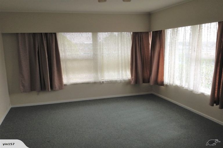 Photo of property in 2/18 Anne Road, Hillcrest, Auckland, 0627