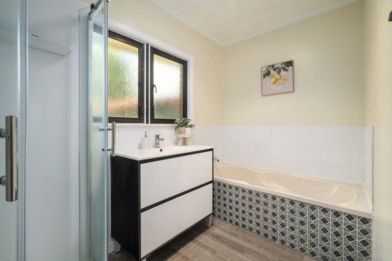 Photo of property in 35 Reeve Road, Owhata, Rotorua, 3010