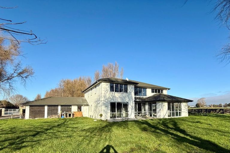 Photo of property in 20 Queenswood Gardens, Mairehau, Christchurch, 8052