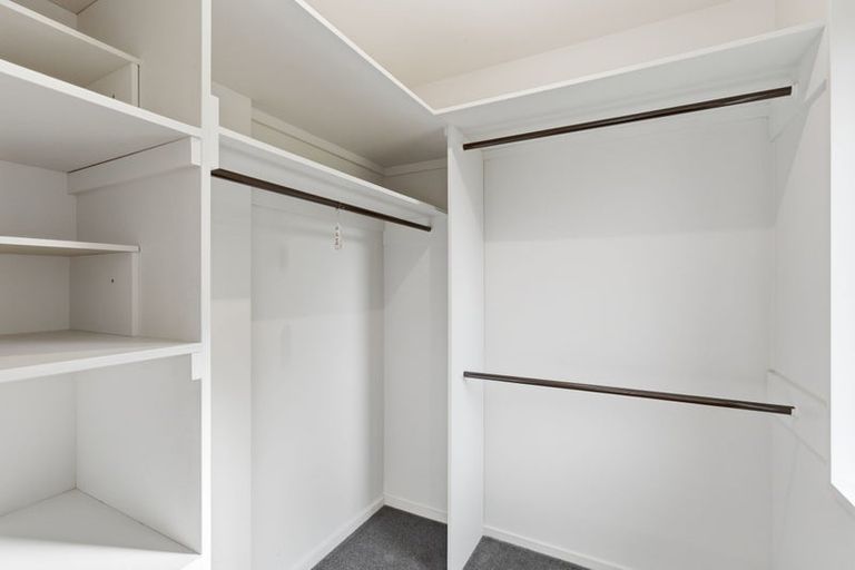 Photo of property in 12 Hatfield Place, Avonhead, Christchurch, 8042