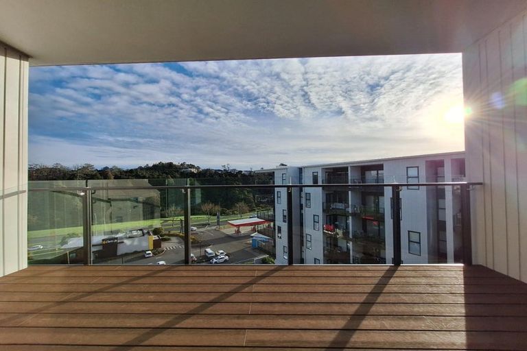 Photo of property in 509/3 Kaipiho Lane, Albany, Auckland, 0632