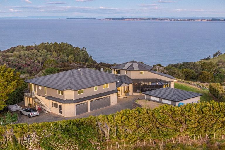 Photo of property in 995 Hibiscus Coast Highway, Waiwera, Orewa, 0994