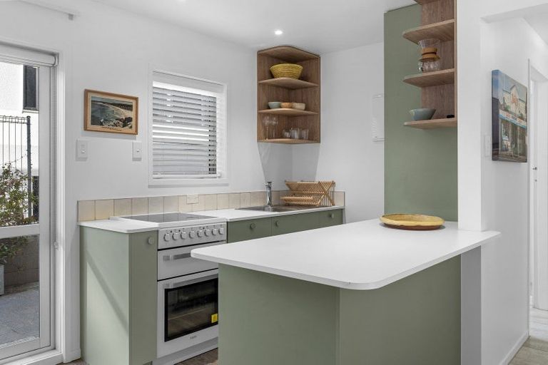 Photo of property in 2/21 The Mall, Mount Maunganui, 3116