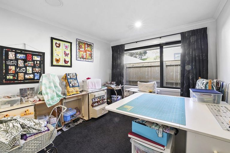 Photo of property in 4 Ellesmere Avenue, Bell Block, New Plymouth, 4312