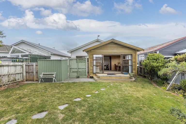 Photo of property in 77 Devonshire Road, Miramar, Wellington, 6022